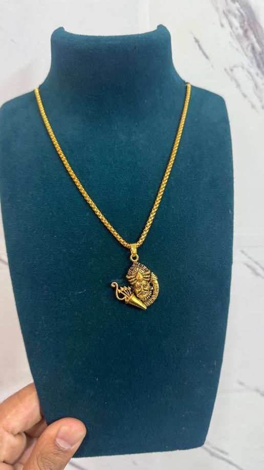 Divine Khatu Shyamji Pendant with Elegant Chain – A Sacred Symbol of Blessings and Prosperity